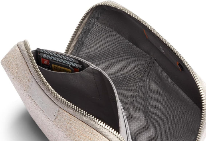 Bellroy Tech Kit Compact (Ladegerät, Kabel, Maus, Powerbank, USB-Tasten, Dongles) - Saltbush, Saltbu