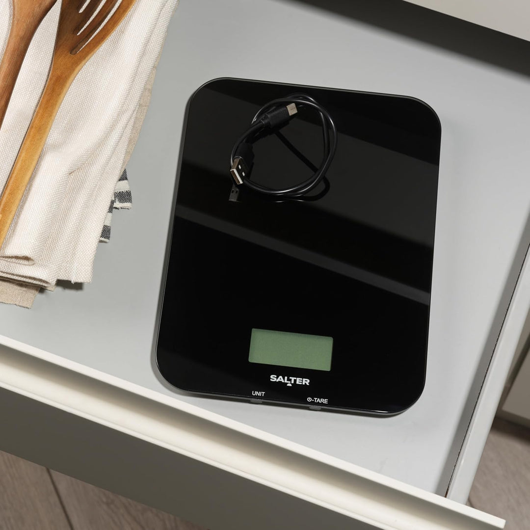 Salter wiederaufladbare Küchenwaage – digitale Waage zum Kochen und Backen, Tare Funktion, USB-Ladek