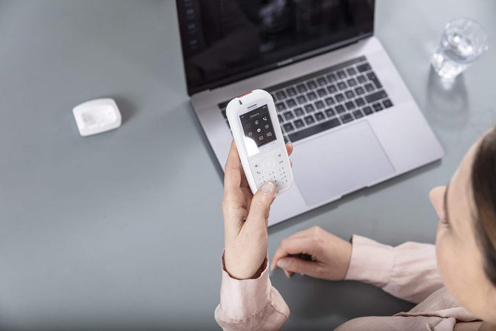 Snom M90 IP Office DECT Robustes und antibakterielles Mobilteil EU / USA, VoIP, SIP, Bluetooth, IP65