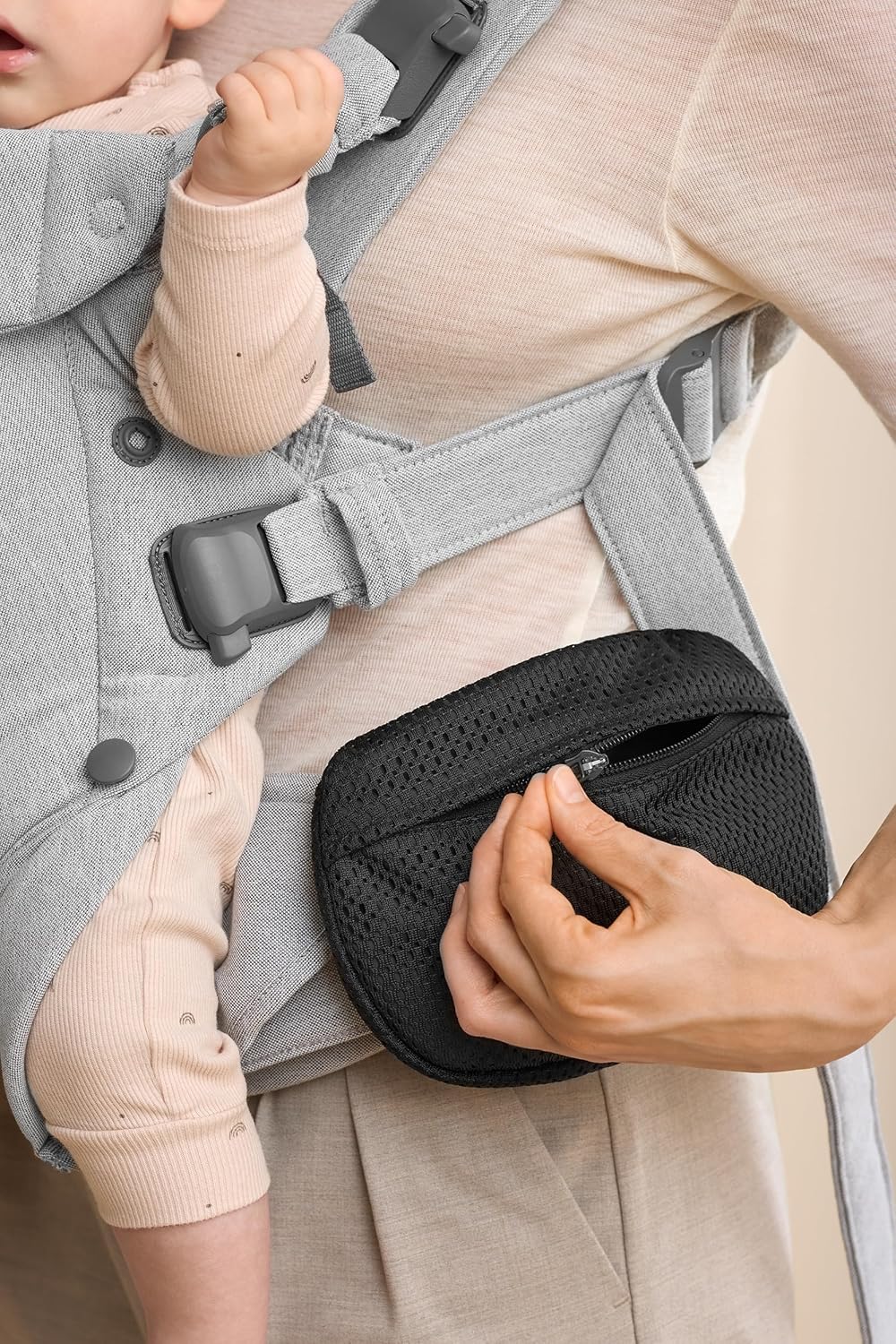 BabyBjörn Taschenbeutel für Babytrage, Netzstoff, Schwarz Taschenbeutel für Babytrage Schwarz, Tasch