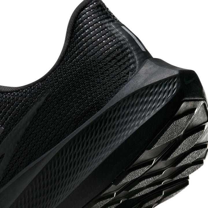 Nike Herren Air Zoom Pegasus 40 Sneaker 44 EU Black Black Anthracite, 44 EU Black Black Anthracite