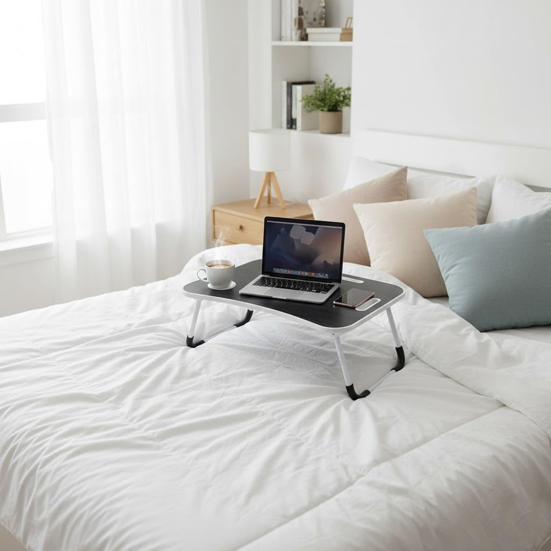 PrimoLiving klappbarer Laptoptisch mit Tassenhalterung - Handy-/Tabletschlitz Laptop Tisch für Couch