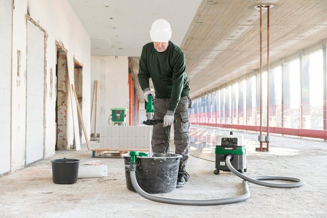 HiKOKI Akku-Betonverdichter UM36DA (36V, Brushless, 2 Gang Getriebe: 12.000 min-1/15.000 min-1, Spri