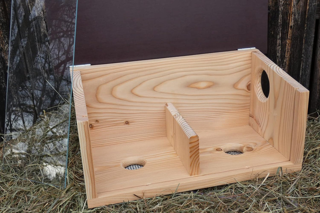 XXXL Eichhörnchen Futterhaus aus hochwertigem Lärchenholz, deutsches Qualitätsprodukt, von Hand gefe