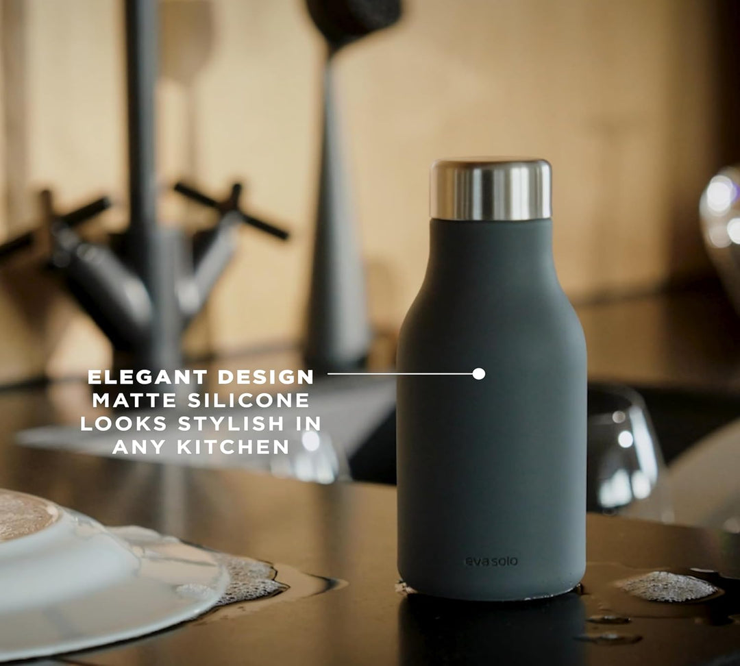 EVA SOLO | Squeeze Seifenspender | Dekorativer Seifenspender aus weichem Silikon für Spülmittel | Bl