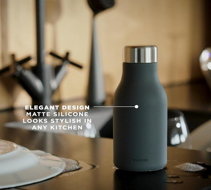 EVA SOLO | Squeeze Seifenspender | Dekorativer Seifenspender aus weichem Silikon für Spülmittel | Bl