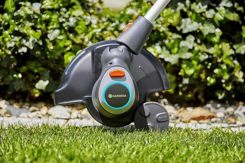 Gardena PowerCut 650/28 Elektro-Trimmer: Rasentrimmer mit 280 mm Schnittkreis & Radsatz für Trimmer: