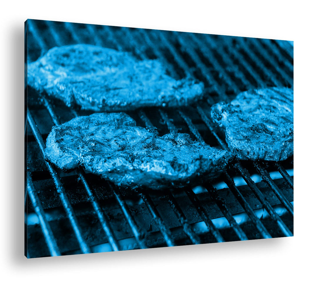 appetitliche Steaks auf dem Grill Format 80x60 Effekt: Monocrome Blau als Leinwandbild, Motiv fertig
