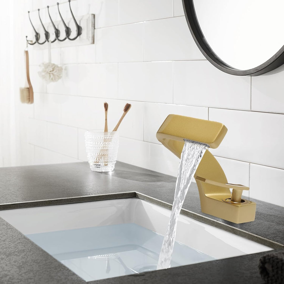 SABUIDDS Waschtischarmatur Einhandmischer Gold, Wasserfall Bad Armatur, Wasserhahn Bad aus Kupfer, M