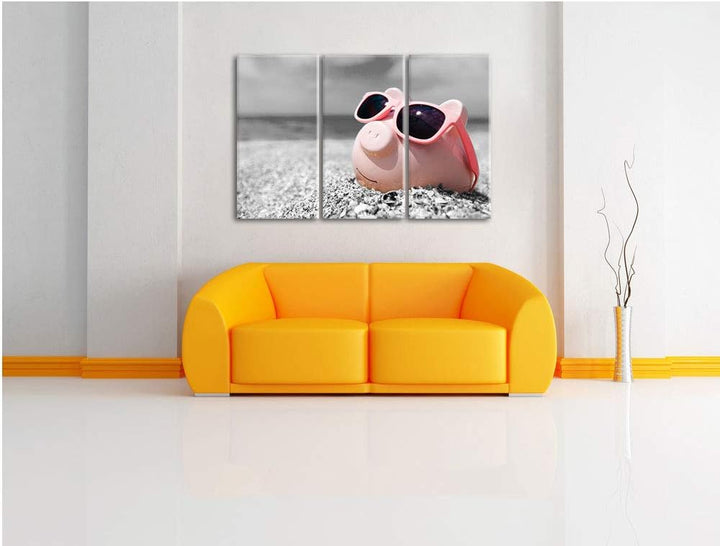 Cooles Sparschwein mit Sonnenbrille am Strand schwarz/weiss 3-Teiler Leinwandbild 120x80 Bild auf Le