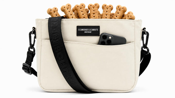 Hängebüdel (Beige) | Mit Magnetverschluss - Geteiltes Leckerlifach - viele Taschen für ausreichend S