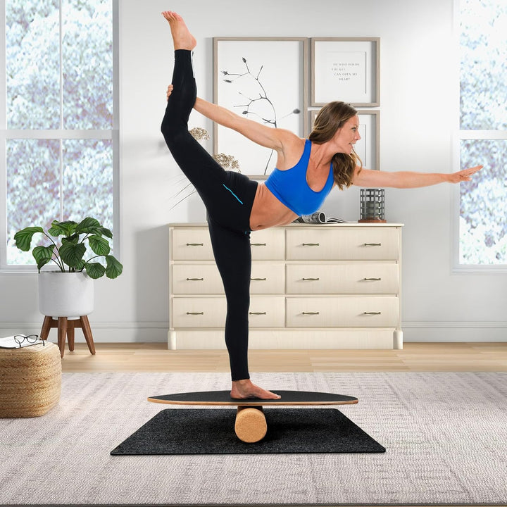 KOMFOTTEU Balance Board Holz, Balancebrett mit Korkrolle & rutschfester Filzmatte, Gleichgewichtsboa