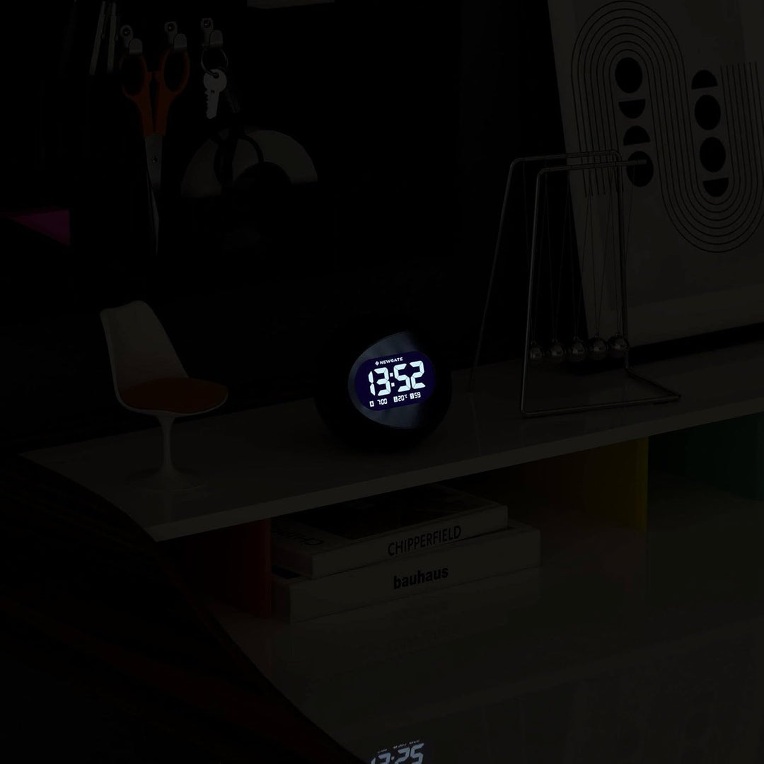 NEWGATE® Digital Centre of The Earth Wecker (Schwarz mit schwarzem LCD-Display) Black With Black Lcd