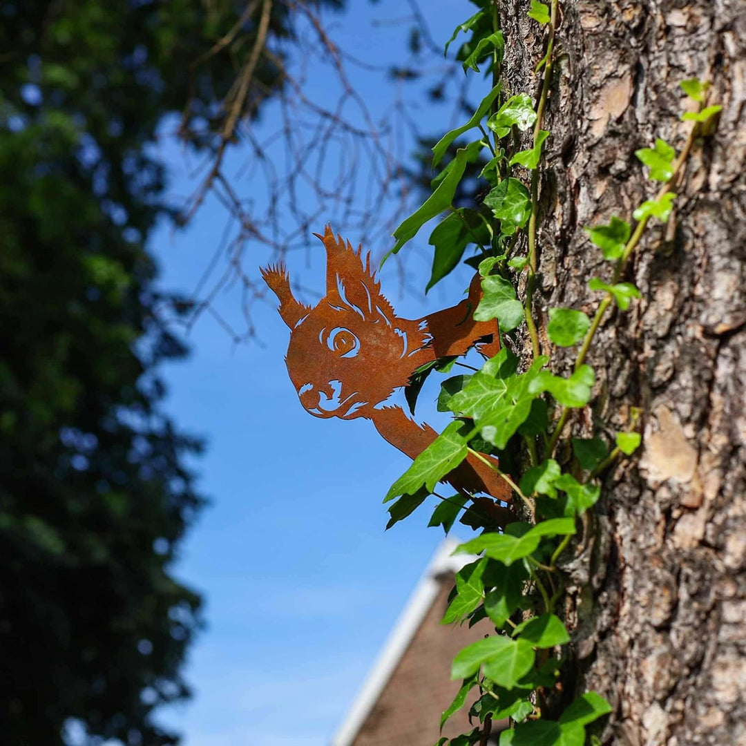 Steelmonks Gartendeko aus Rost: Eichhörnchen Baumstecker aus Cortenstahl – Langlebige Rostfigur für