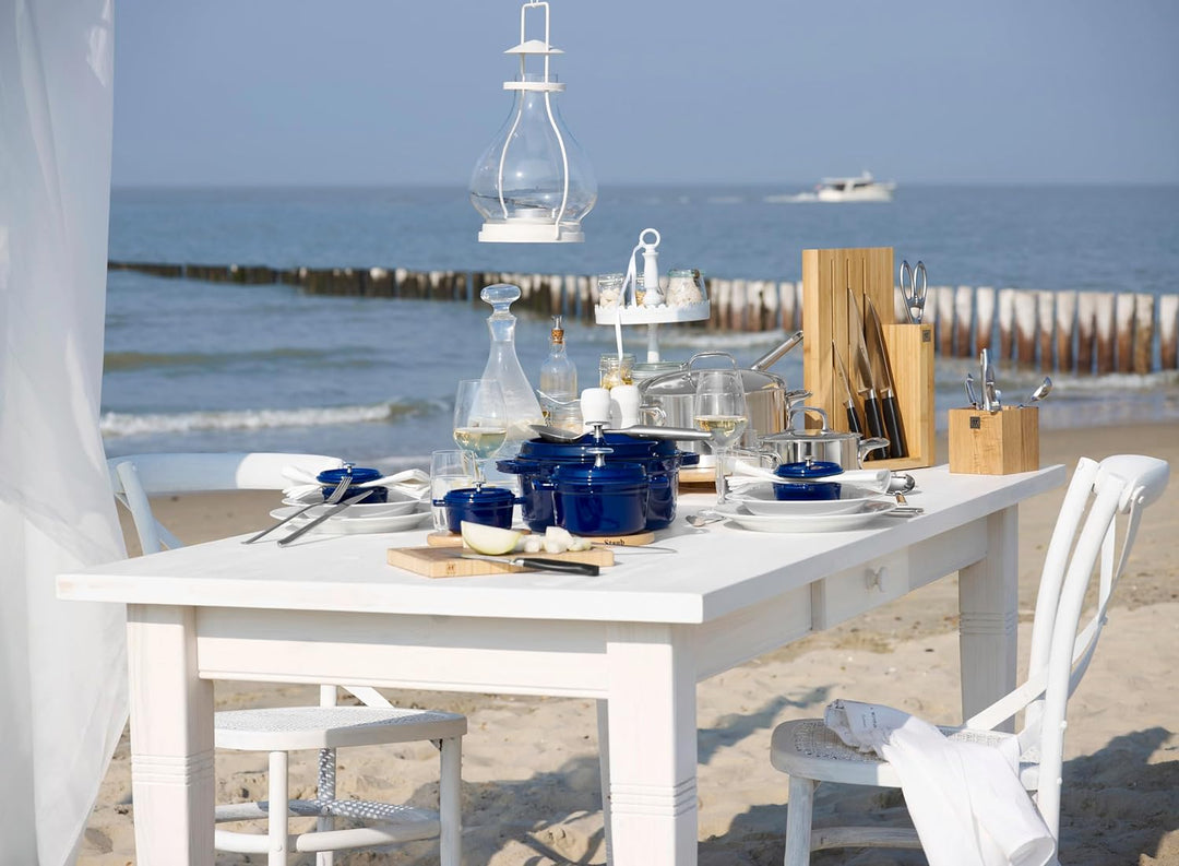 STAUB Gusseisen Bräter/Cocotte, Rund 22 cm, 2,6 L, Aromaregen Funktion, Für alle Herdarten geeignet,