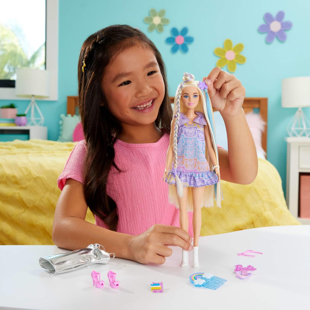 Barbie Fun & Fancy Puppe mit Accessoires, Modepuppe mit extra langem blondem Haar und 2 Looks, inklu