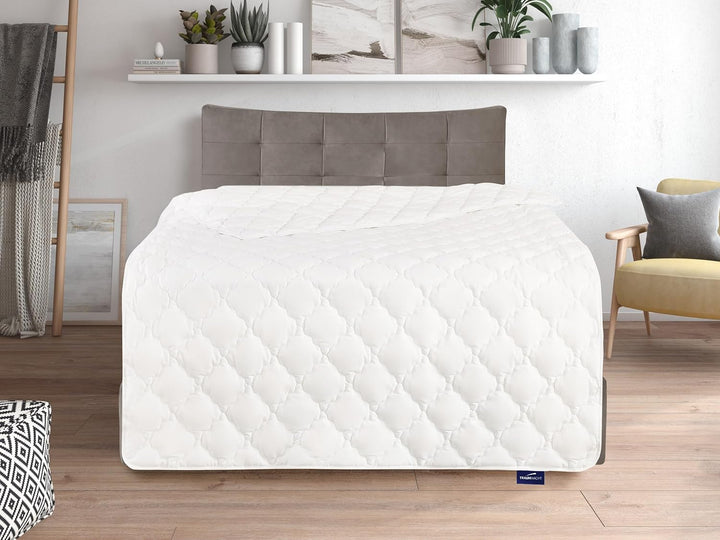 Traumnacht Bamboo Sommersteppdecke mit Bambusfasern, hypoallergenes, antibakterielle Sommerdecke 155