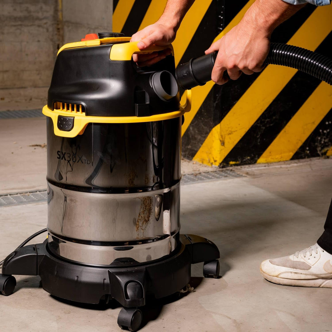 Stanley Nass und Trockensauger SXVC30XTDE (1600 W, 30 l) Steel 30 l - Power Tool Socket, Steel 30 l