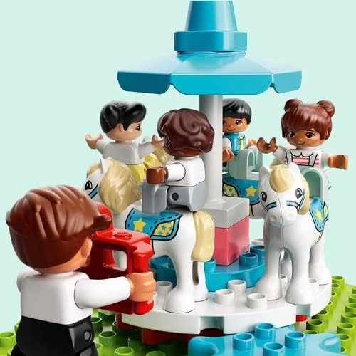 LEGO 10956 DUPLO Erlebnispark, Kinderspielzeug ab 2 Jahre mit Jahrmarkt und Zug für Mädchen und Jung
