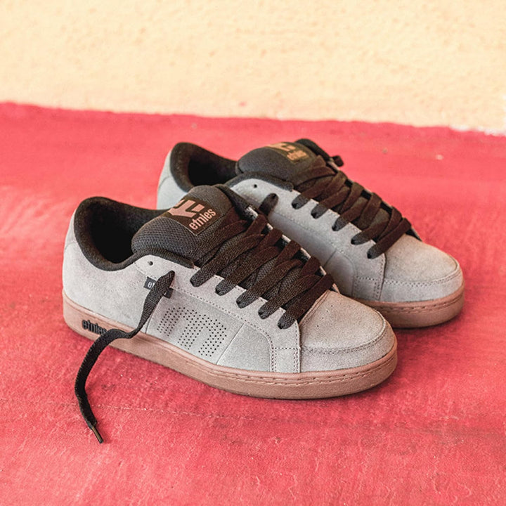 Etnies Herren Kingpin Skateboardschuhe 41 EU Grau Schwarz, 41 EU Grau Schwarz