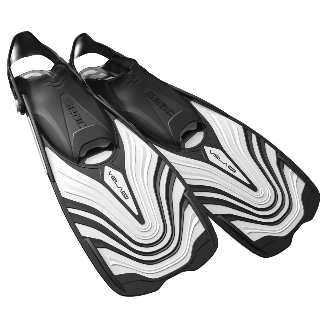 SEAC Vela Oh Kurze Flossen zum Schnorcheln und Schwimmen im Schwimmbad mit verstellbarem Riemen XS-S