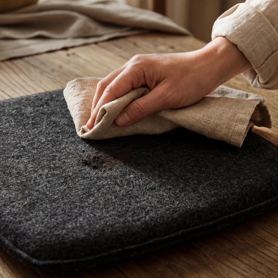 Sitzkissen Filz Eckig aus Wollfilz - Made in Germany - Stuhlkissen mit Wolle für EIN angenehmes Sitz