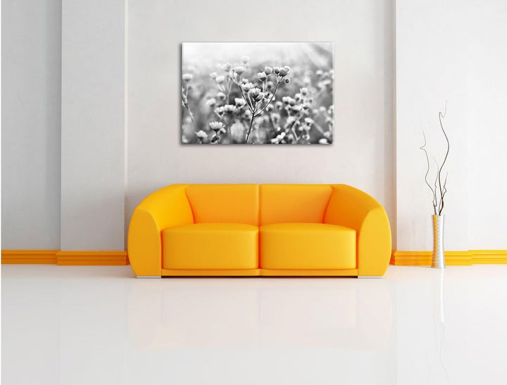 Pixxprint Romantische Blumenwiese / 100x70cm Leinwandbild bespannt auf Holzrahmen/Wandbild Kunstdruc