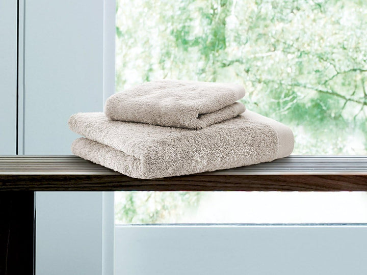 herzbach home Premium Handtücher-Set 100% Baumwolle - weich &amp; saugstark - Sandgrau Sandgrau 2 Duscht
