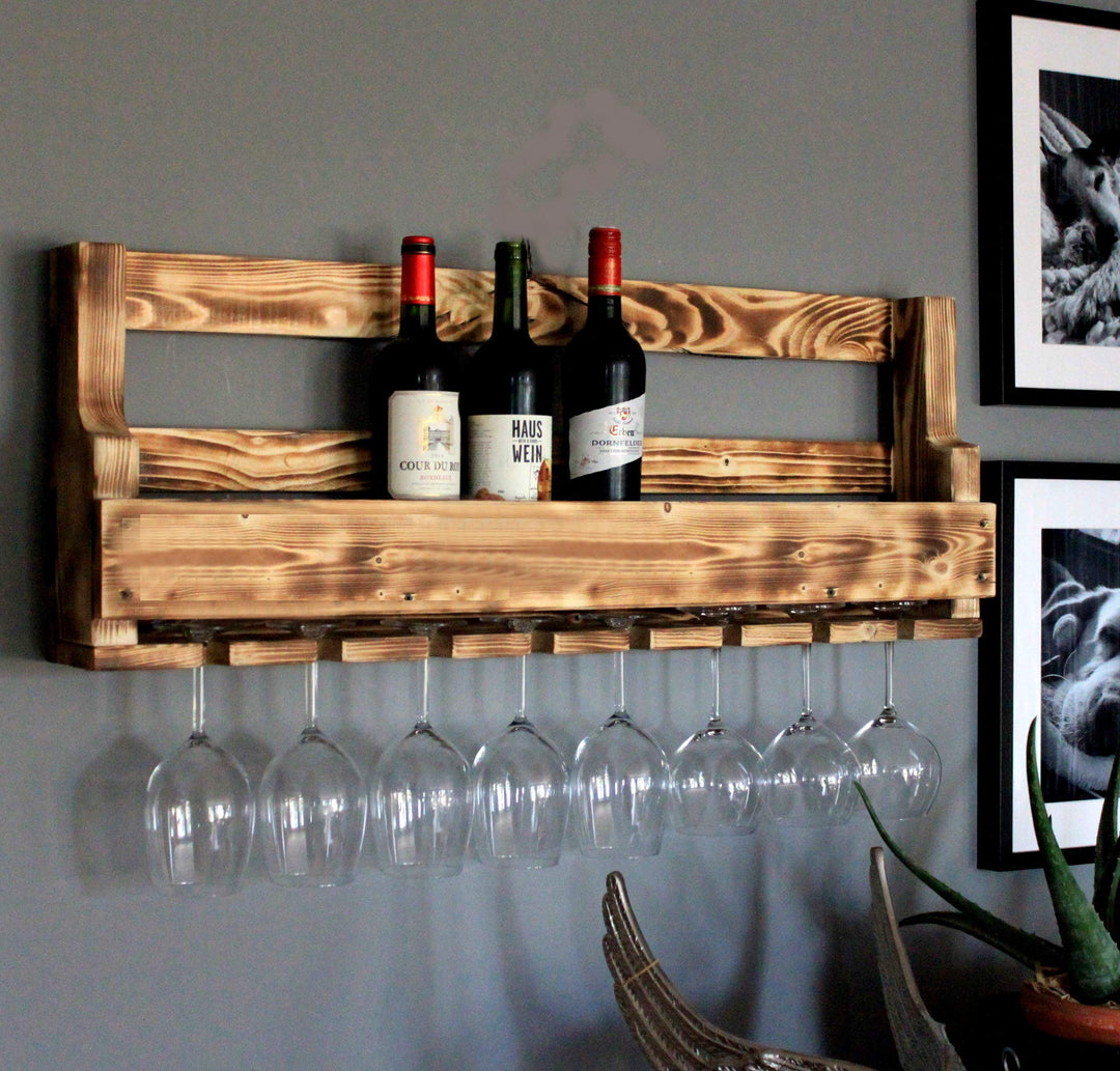 Weinregal aus Holz für die Wand - mit Gläserhalter - Geflammt - fertig montiert - Regal für Weinflas