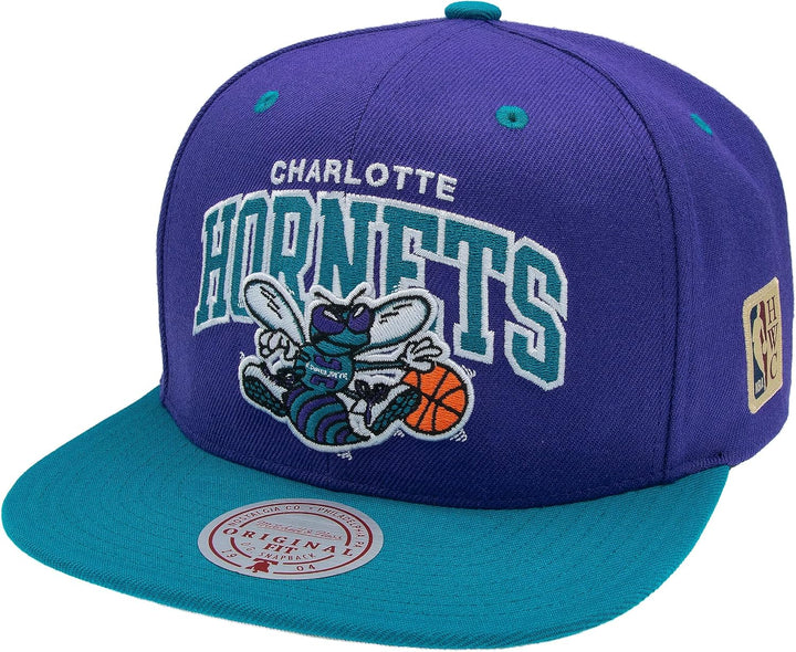 Mitchell & Ness Team Arch Basecap mit Snapback Verschluss - NBA/Hardwood Classics Einheitsgrösse Cha