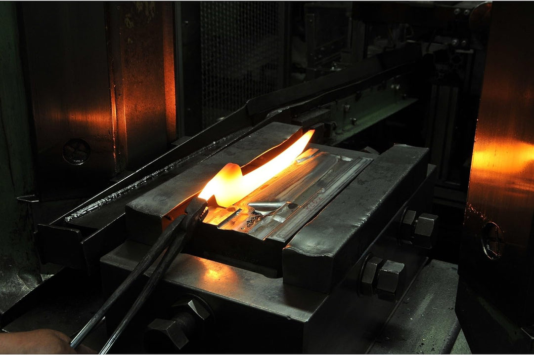 WMF Spitzenklasse Plus Fleischmesser 32,5 cm, Performance Cut, Spezialklingenstahl, Klinge 20 cm & S