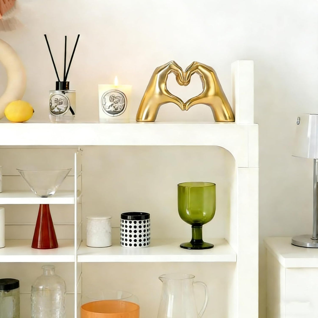 MOYI Gold Dekor für Wohnzimmer Schlafzimmer Bücherregal Kaffeetisch, Herz Hände Statue Regal Dekor,Ä