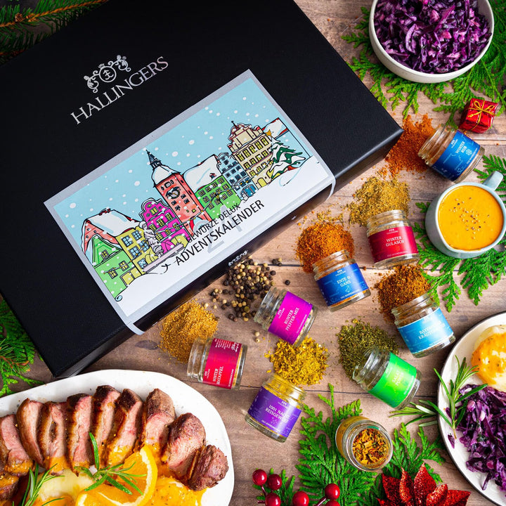 Hallingers Nostalgische Altstadt - Gewürz Adventskalender handmade, 24 Gewürze aus aller Welt (Set)