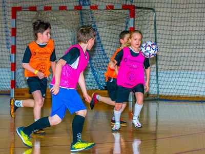 SPORTSBIBS Fussball Leibchen Set 10 Stück: 2 Farben - 5 von jeder Farbe, für Kinder und Erwachsene,