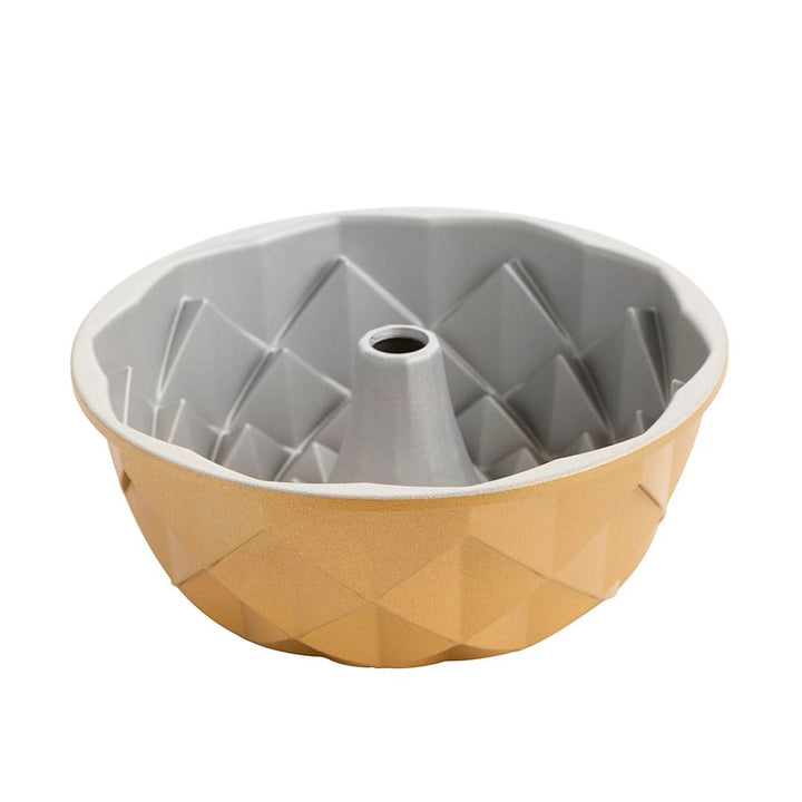 Nordic Ware Backform - Gugelhupf - Napfkuchen " Jubilee " in Gold mit filigranem Design für echte Ba