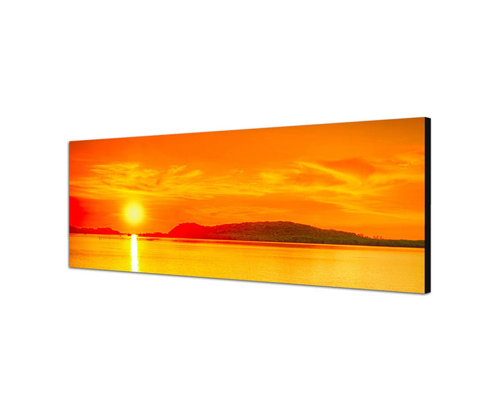 Augenblicke Wandbilder Leinwandbild als Panorama in 150x50cm Meer Berge Sonnenuntergang