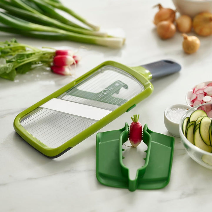 Joseph Joseph Multi-Grip Küchen Mandoline, Verstellbar Gemüseschneider und zwiebelschneider, 3-Schei
