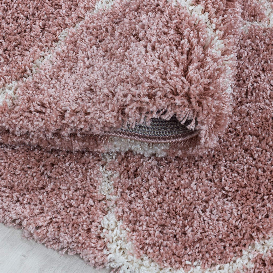 Hochflor Rund Teppich Wohnzimmer im Skandinavischen Stil Skandinavisches Design Flauschiger Langflor