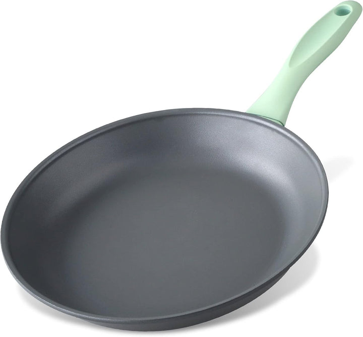 FACKELMANN Bratpfanne mit 24 cm und Antihaft-Beschichtung – Nachhaltige Pfanne aus 100% recyceltem A
