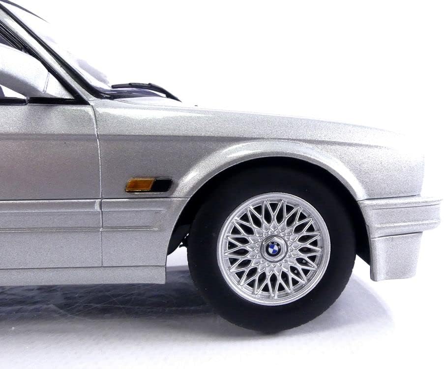 Kk Scale Models - Miniaturauto zum Sammeln, 180932S, Silber