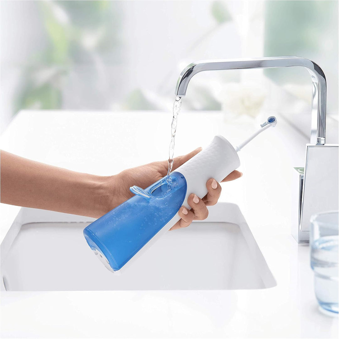 Oral-B AquaCare 4 Munddusche, Zahnzwischenraumreiniger mit 4 Putzmodi für eine sanfte Zahnpflege und