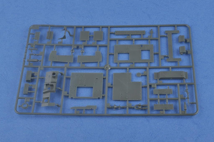 Hobby Boss 82499 Modellbausatz Soviet AT-1 Self-Propelled Gun