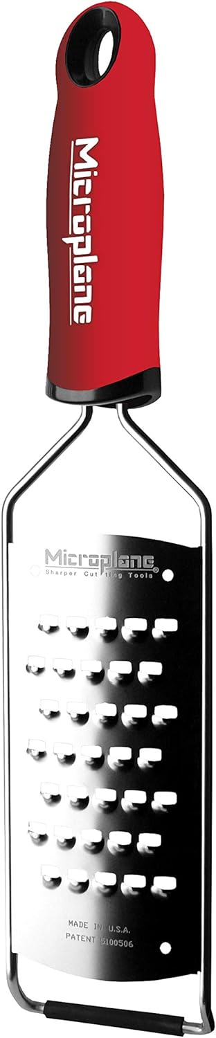 Microplane Küchenreibe Sehr Grob für Kartoffel, Zucchini, Karotte, Apfel, Kohl und Käse in Rot mit E