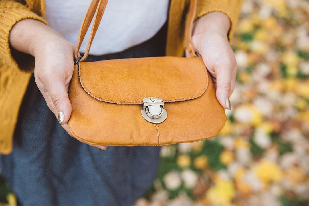 Gusti Umhängetasche Leder - Rona Damen Handtasche Ledertasche Vintage Leder Cognac, Cognac