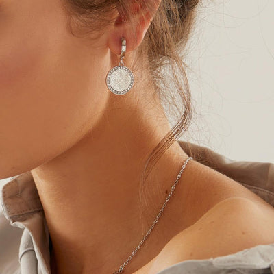 GUESS 30MM HUGGIES 4G COIN & CRYS RH, silber(silber), Gr. N