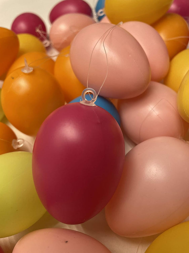 Ostereier Kunststoff 36er Set Bunte Ostereier mit Band, 36er & 60er Set – Wetterfeste Osterdeko für