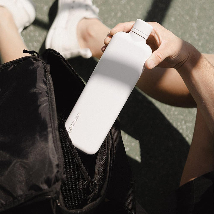 memobottle - Edelstahl (Weiss) | Robust, Auslaufsicher, Premium Trinkflasche | BPA-frei | Ideal für