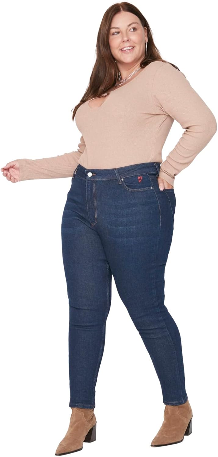 TRENDYOL Damen Plus Size Jeans 50 Blau, 50 Blau