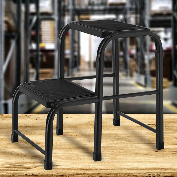 KADAX Tritthocker 2-stufig aus Aluminium, rutschfeste Stufen, stabil bis 150 kg, Klapptritt/Haushalt