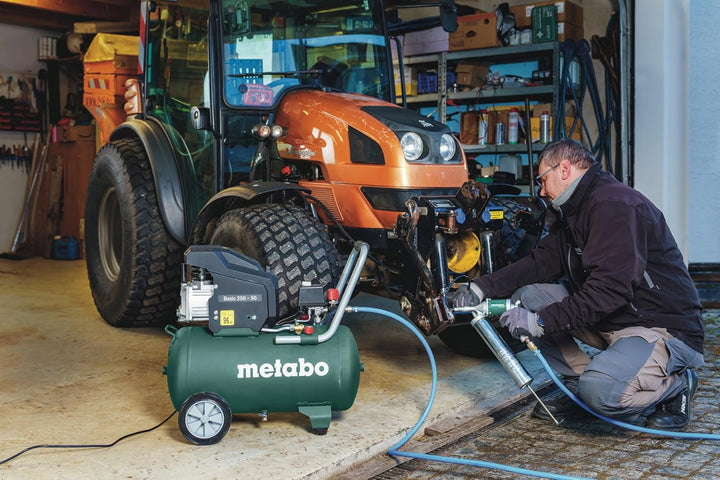 Metabo Druckluft-Fettpresse DFP 400 (601572000) Karton, Arbeitsdruck: 2 - 10 bar, Luftbedarf pro Hub